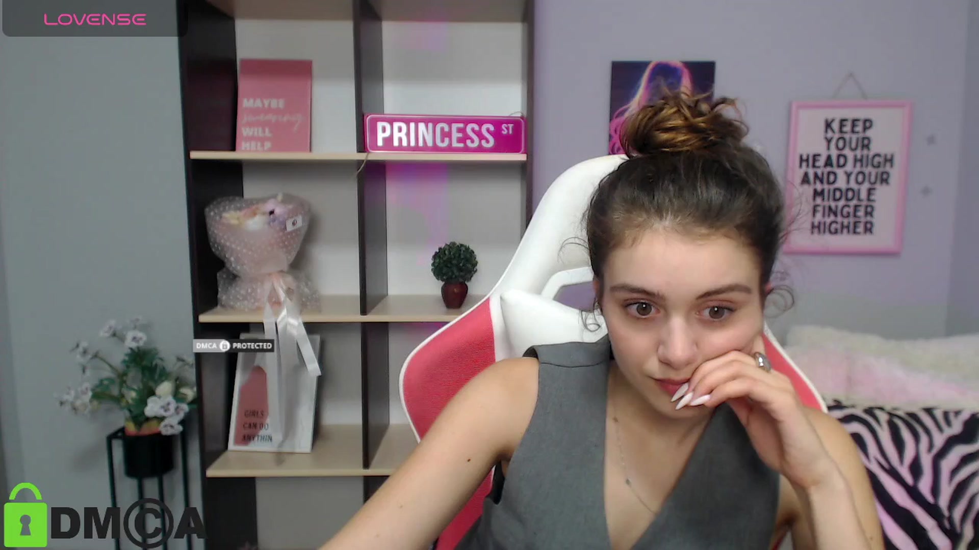 Gallery image thumbnail from TracySpark's myfreecams stream on, 07/21/2025, 11:43 image 10 of 20
