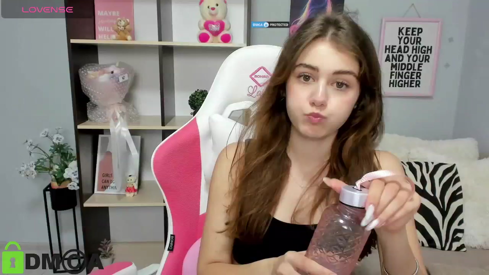 Gallery image thumbnail from TracySpark's myfreecams stream on, 07/28/2025, 10:02 image 6 of 20