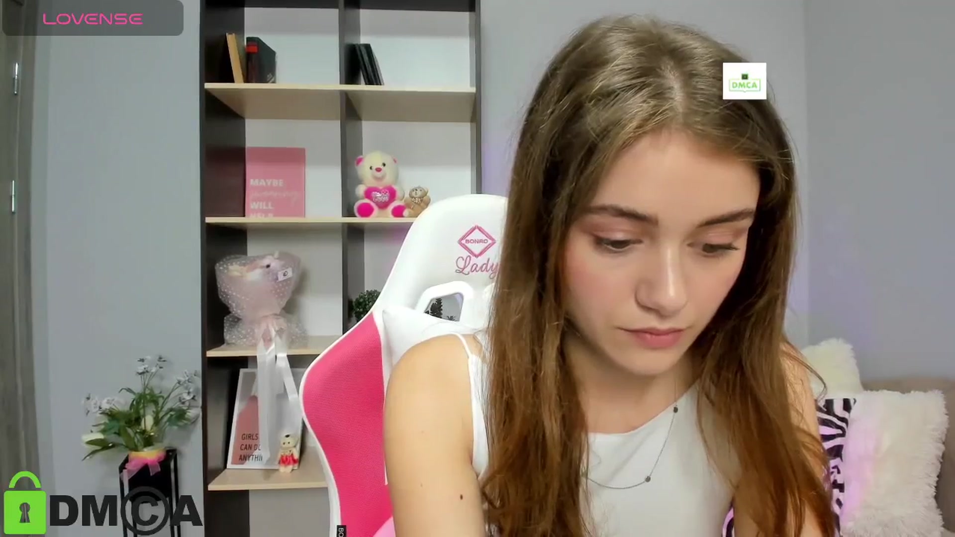 Gallery image thumbnail from TracySpark's myfreecams stream on, 07/31/2025, 08:40 image 15 of 20