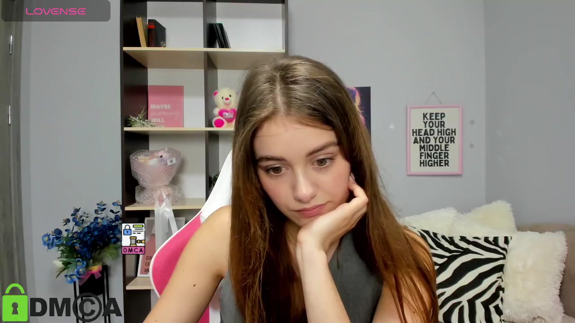 Gallery image thumbnail from TracySpark's myfreecams stream on, 08/01/2025, 11:28 image 15 of 20