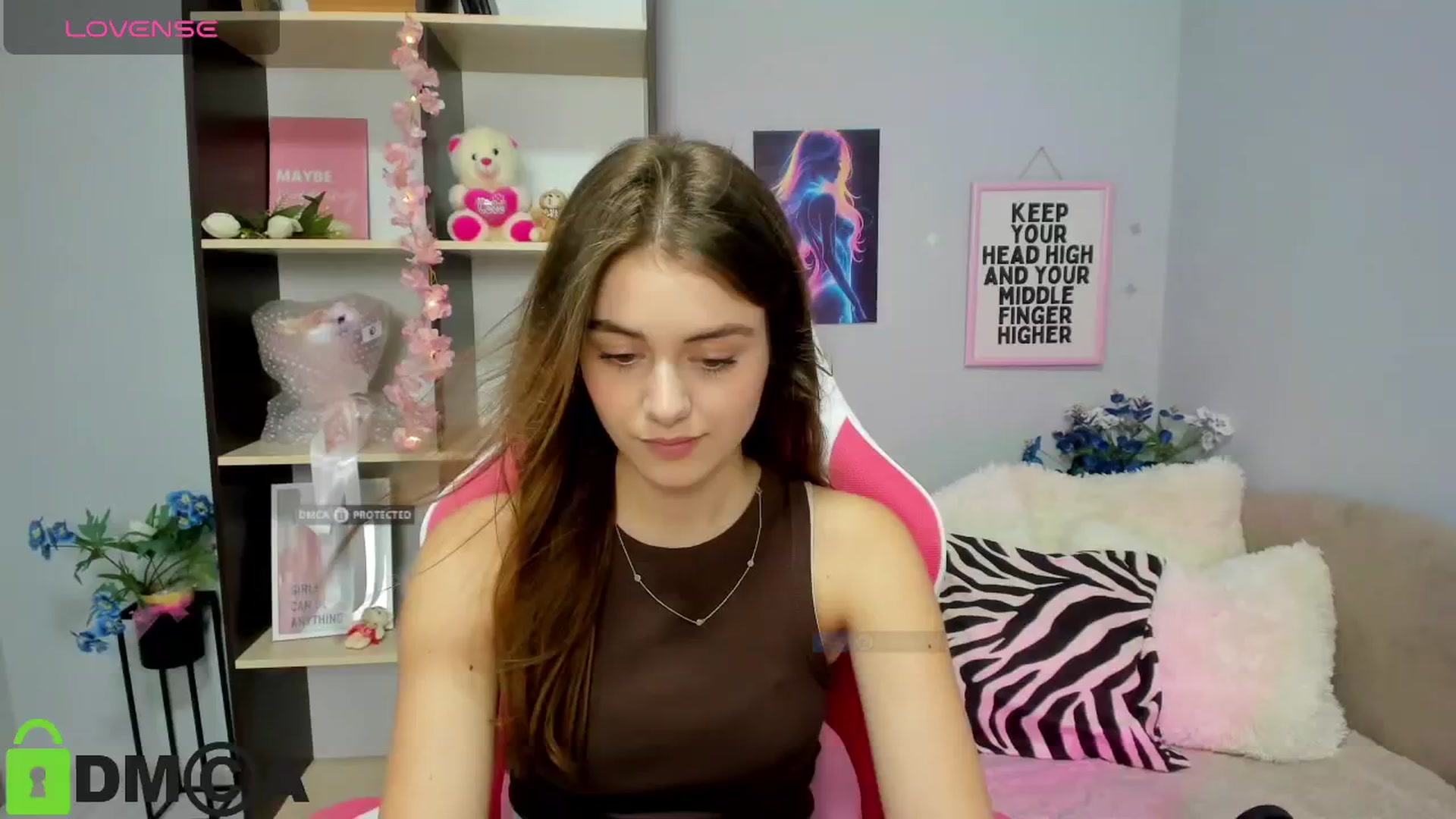 Gallery image thumbnail from TracySpark's myfreecams stream on, 08/04/2025, 10:38 image 15 of 20