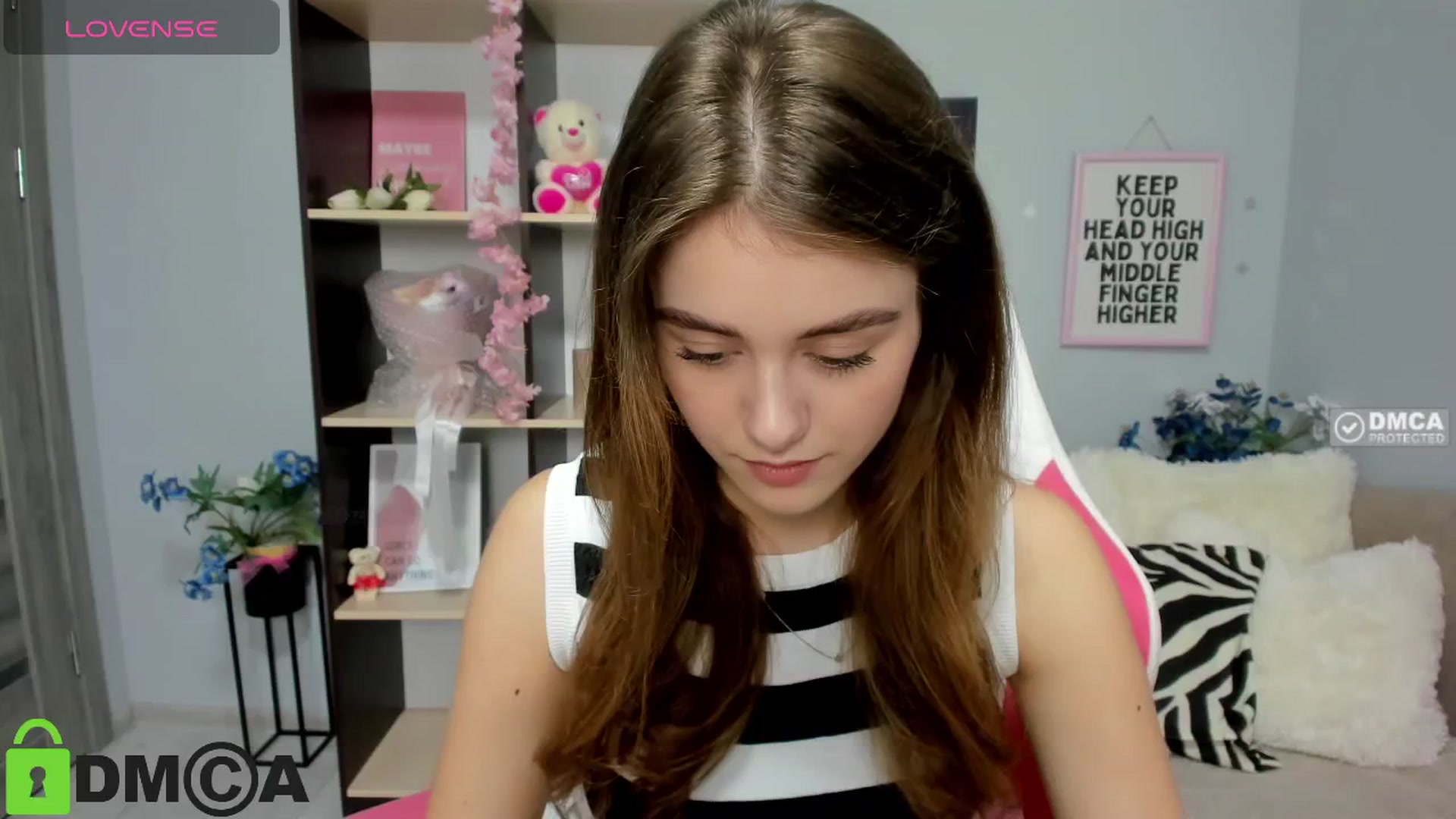 Gallery image thumbnail from TracySpark's myfreecams stream on, 08/06/2025, 08:15 image 6 of 20