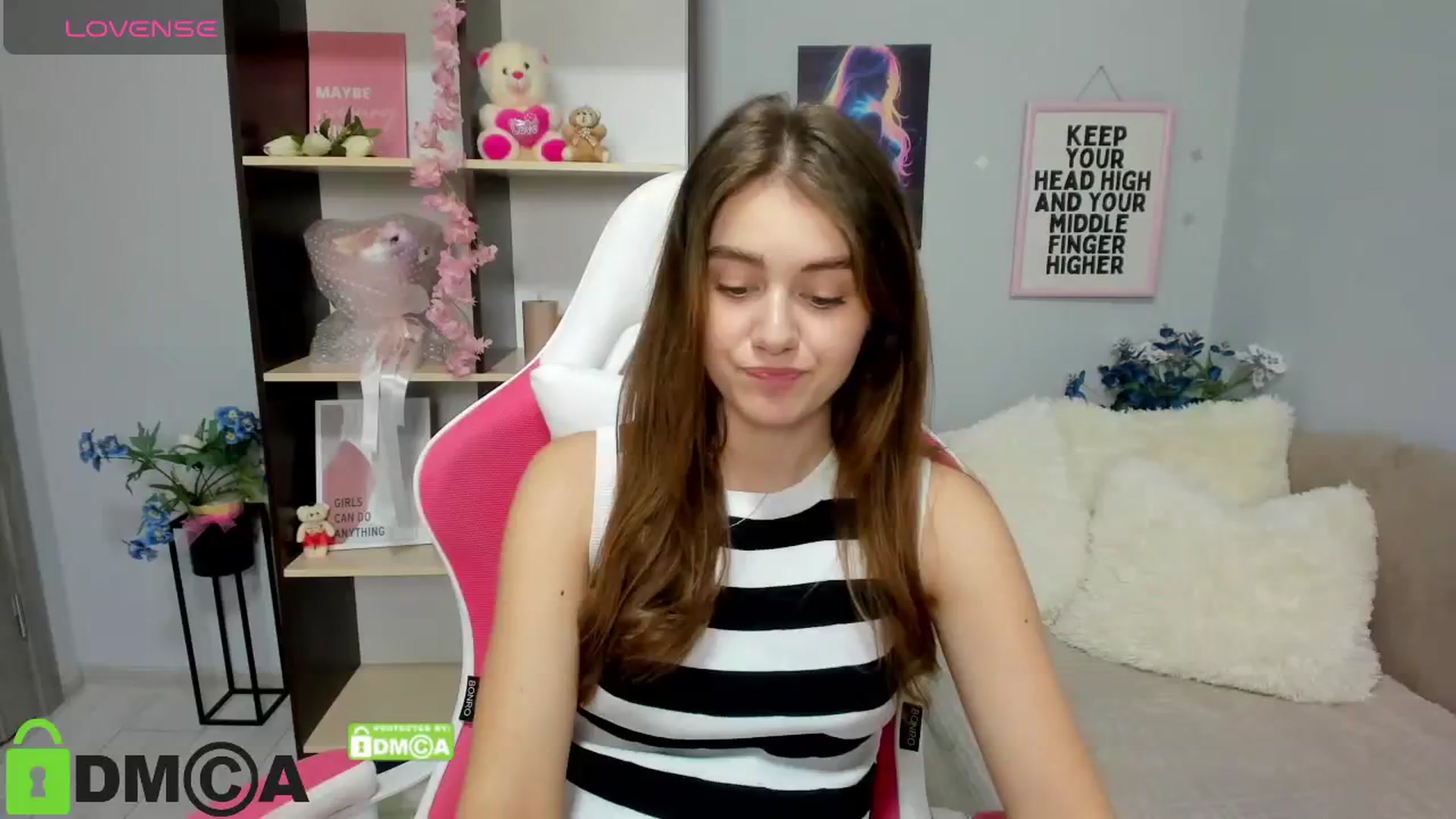 Gallery image thumbnail from TracySpark's myfreecams stream on, 08/06/2025, 10:32 image 4 of 20