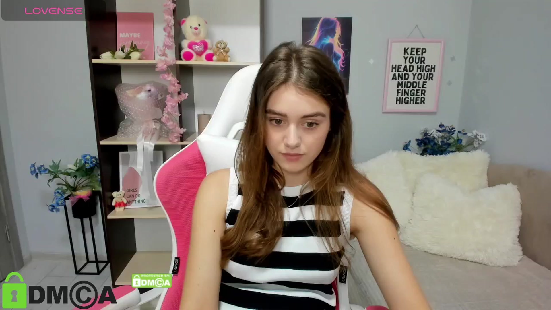 Gallery image thumbnail from TracySpark's myfreecams stream on, 08/06/2025, 10:32 image 10 of 20