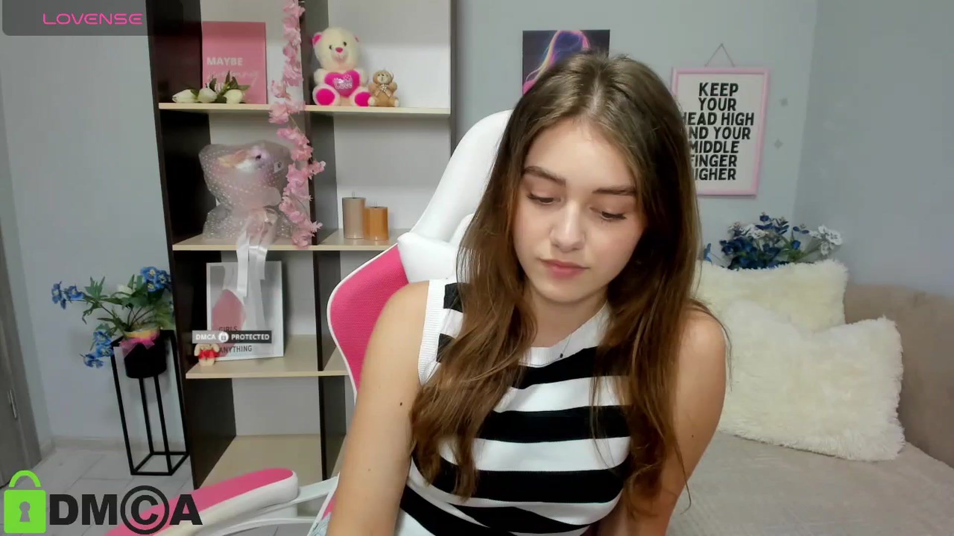 Gallery image thumbnail from TracySpark's myfreecams stream on, 08/06/2025, 10:32 image 14 of 20