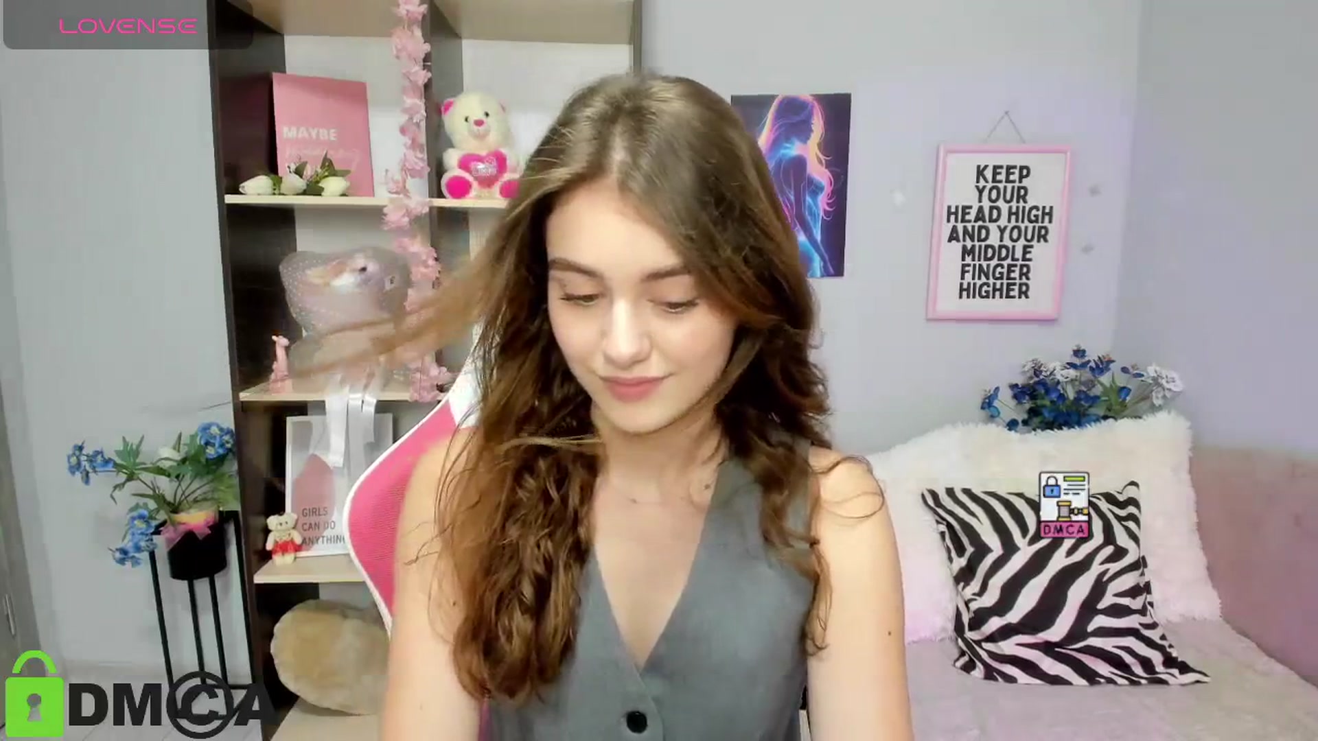 Gallery image thumbnail from TracySpark's myfreecams stream on, 08/11/2025, 10:19 image 16 of 20