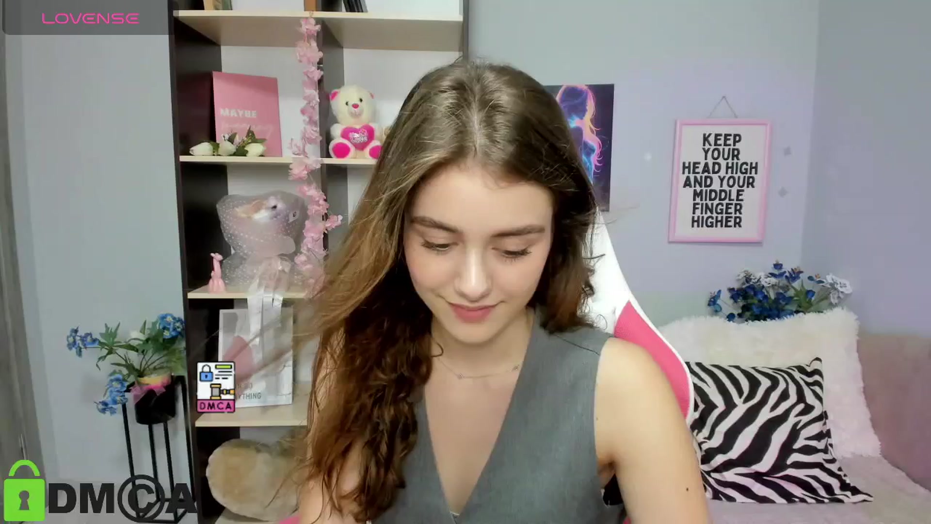 Gallery image thumbnail from TracySpark's myfreecams stream on, 08/11/2025, 12:00 image 18 of 20