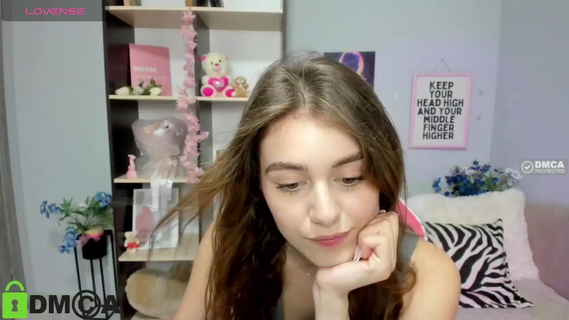 Gallery image thumbnail from TracySpark's myfreecams stream on, 08/11/2025, 12:00 image 17 of 20