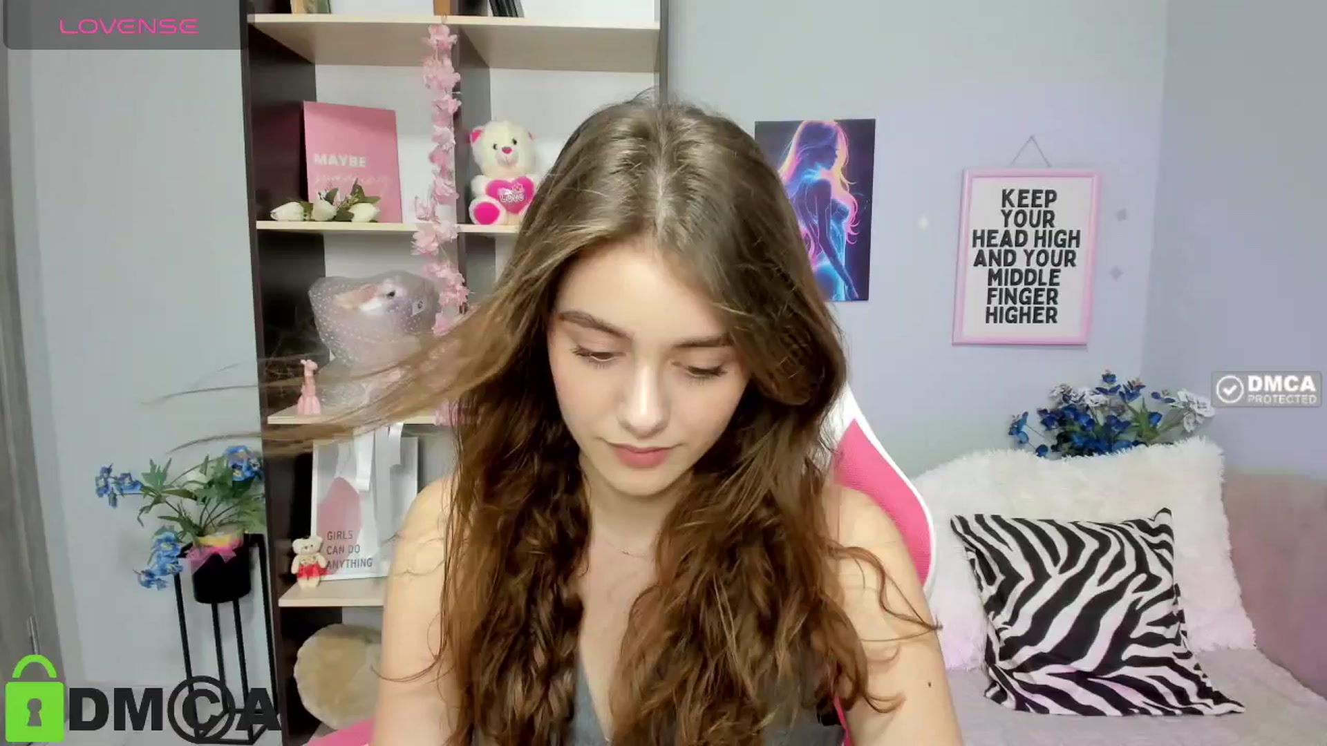 Gallery image thumbnail from TracySpark's myfreecams stream on, 08/11/2025, 12:00 image 6 of 20