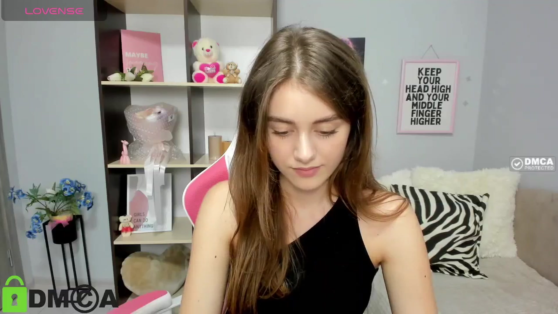 Gallery image thumbnail from TracySpark's myfreecams stream on, 08/13/2025, 10:11 image 18 of 20