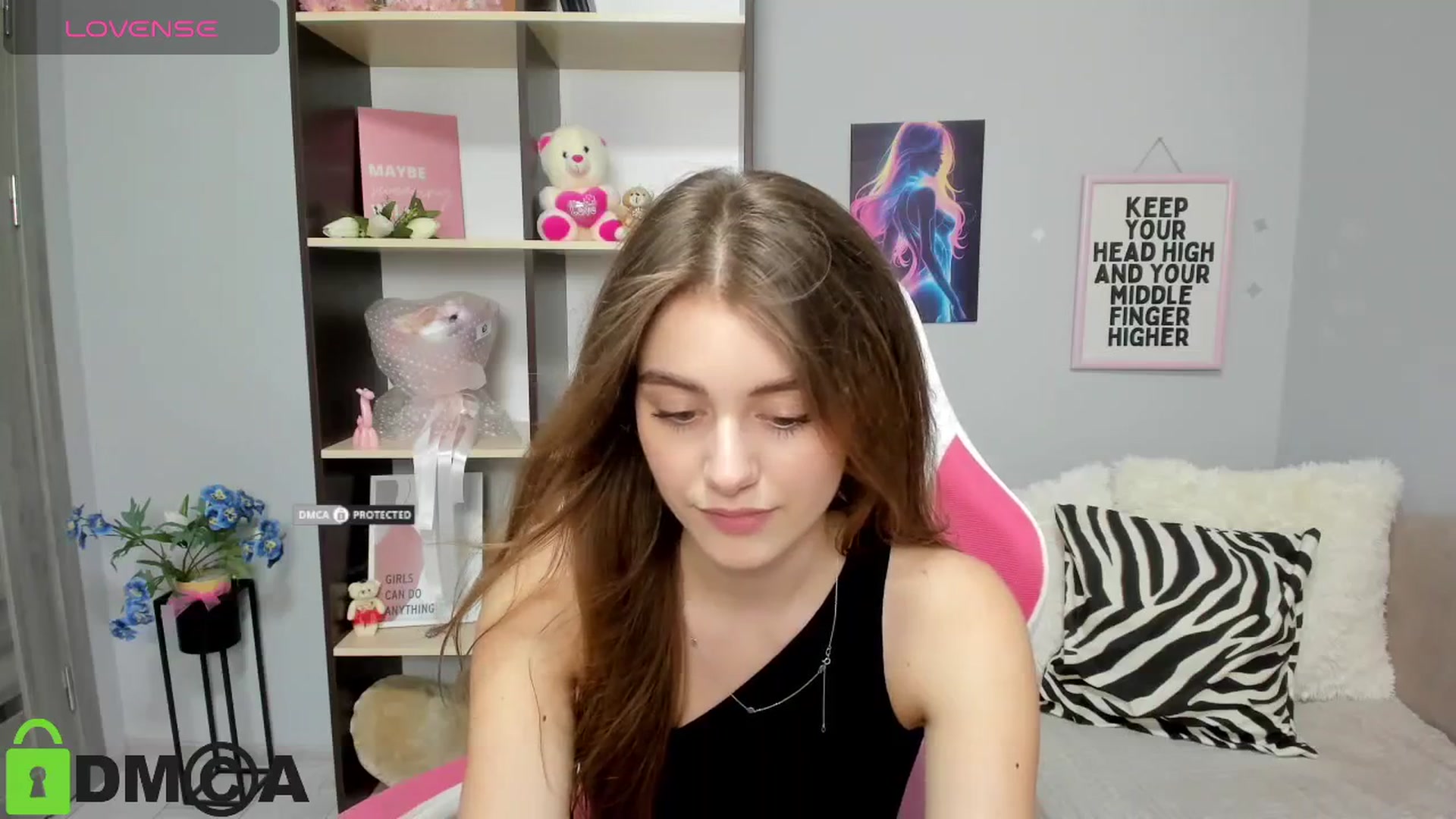 Gallery image thumbnail from TracySpark's myfreecams stream on, 08/13/2025, 11:43 image 4 of 20