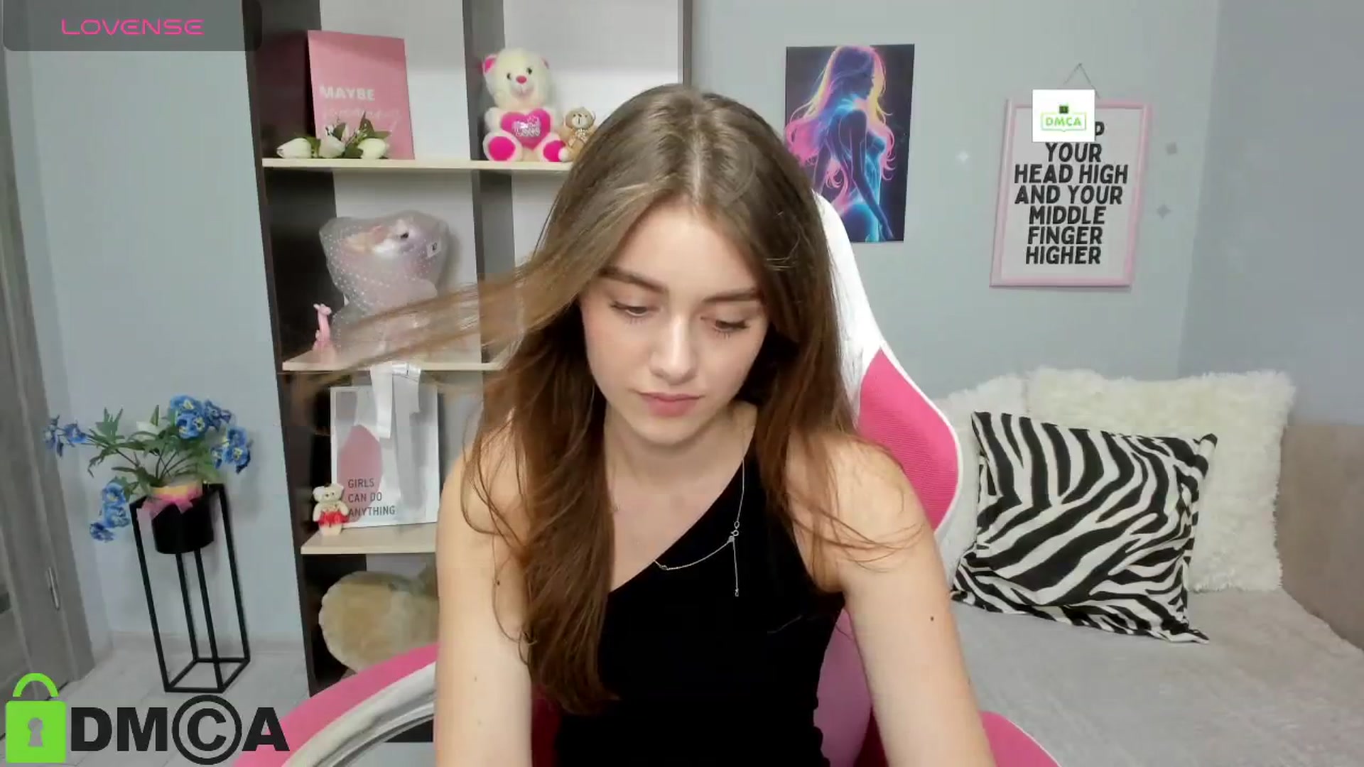 Gallery image thumbnail from TracySpark's myfreecams stream on, 08/13/2025, 11:43 image 14 of 20