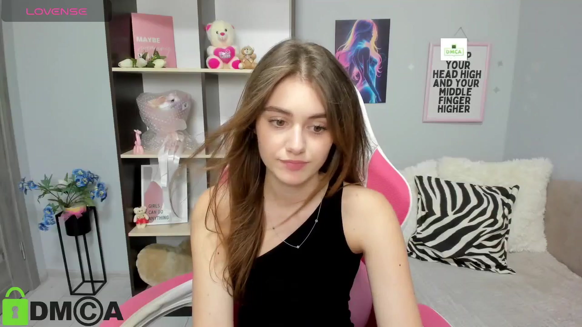 Gallery image thumbnail from TracySpark's myfreecams stream on, 08/13/2025, 11:43 image 15 of 20