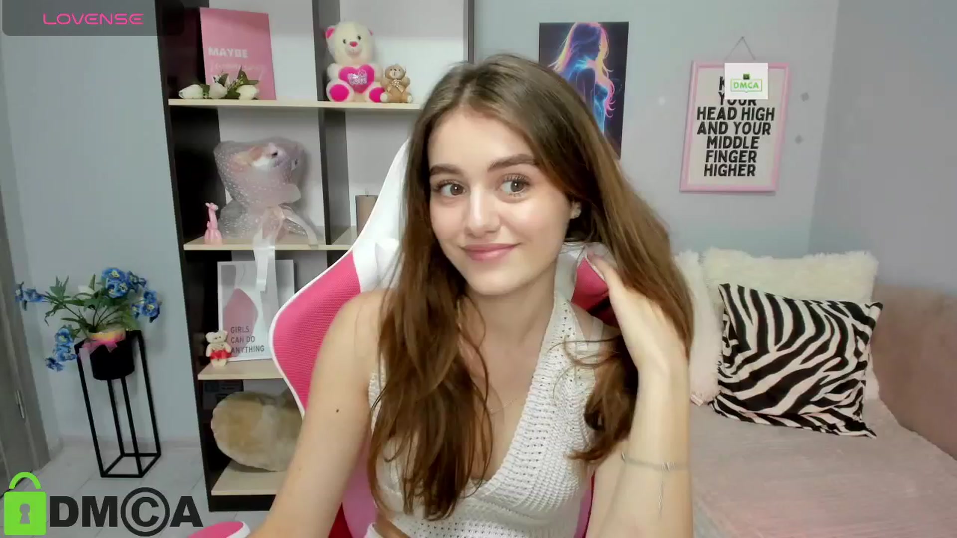 Gallery image thumbnail from TracySpark's myfreecams stream on, 08/14/2025, 07:00 image 13 of 20
