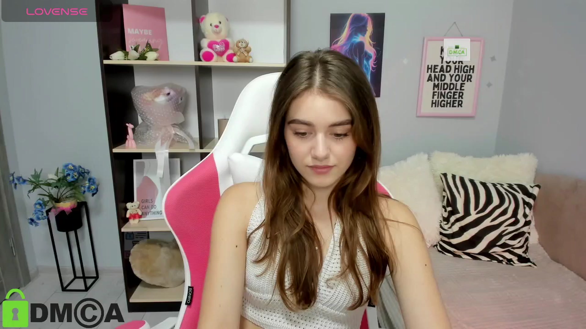 Gallery image thumbnail from TracySpark's myfreecams stream on, 08/14/2025, 07:00 image 7 of 20