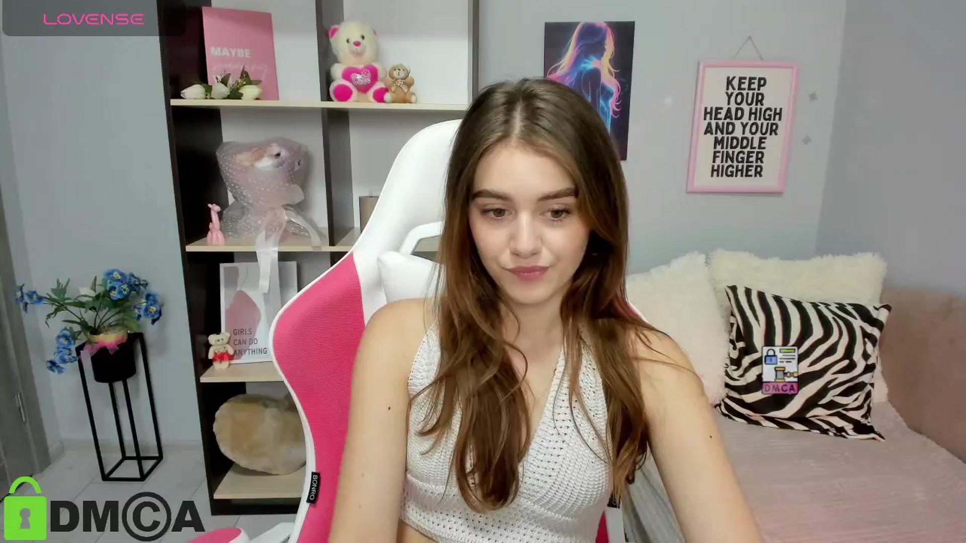 Gallery image thumbnail from TracySpark's myfreecams stream on, 08/14/2025, 07:00 image 4 of 20