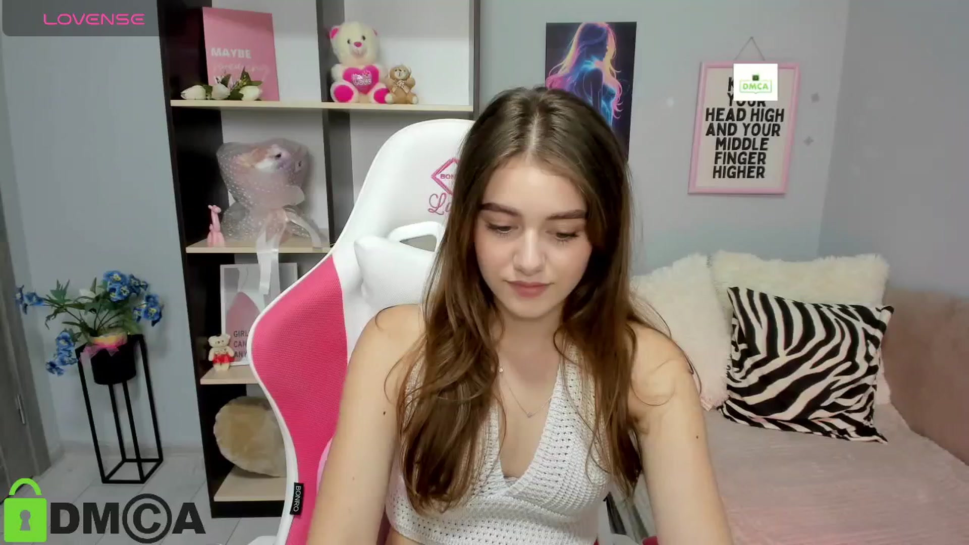 Gallery image thumbnail from TracySpark's myfreecams stream on, 08/14/2025, 08:06 image 14 of 20