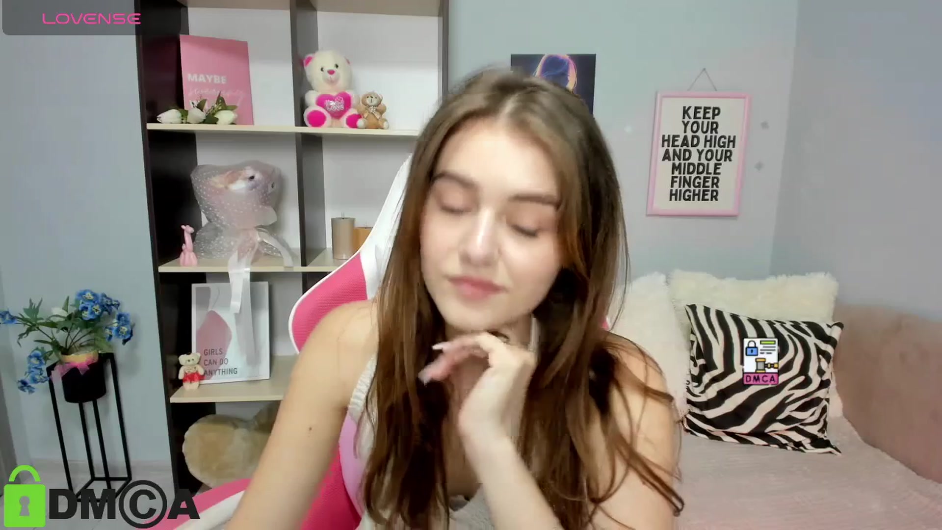 Gallery image thumbnail from TracySpark's myfreecams stream on, 08/14/2025, 08:44 image 7 of 20