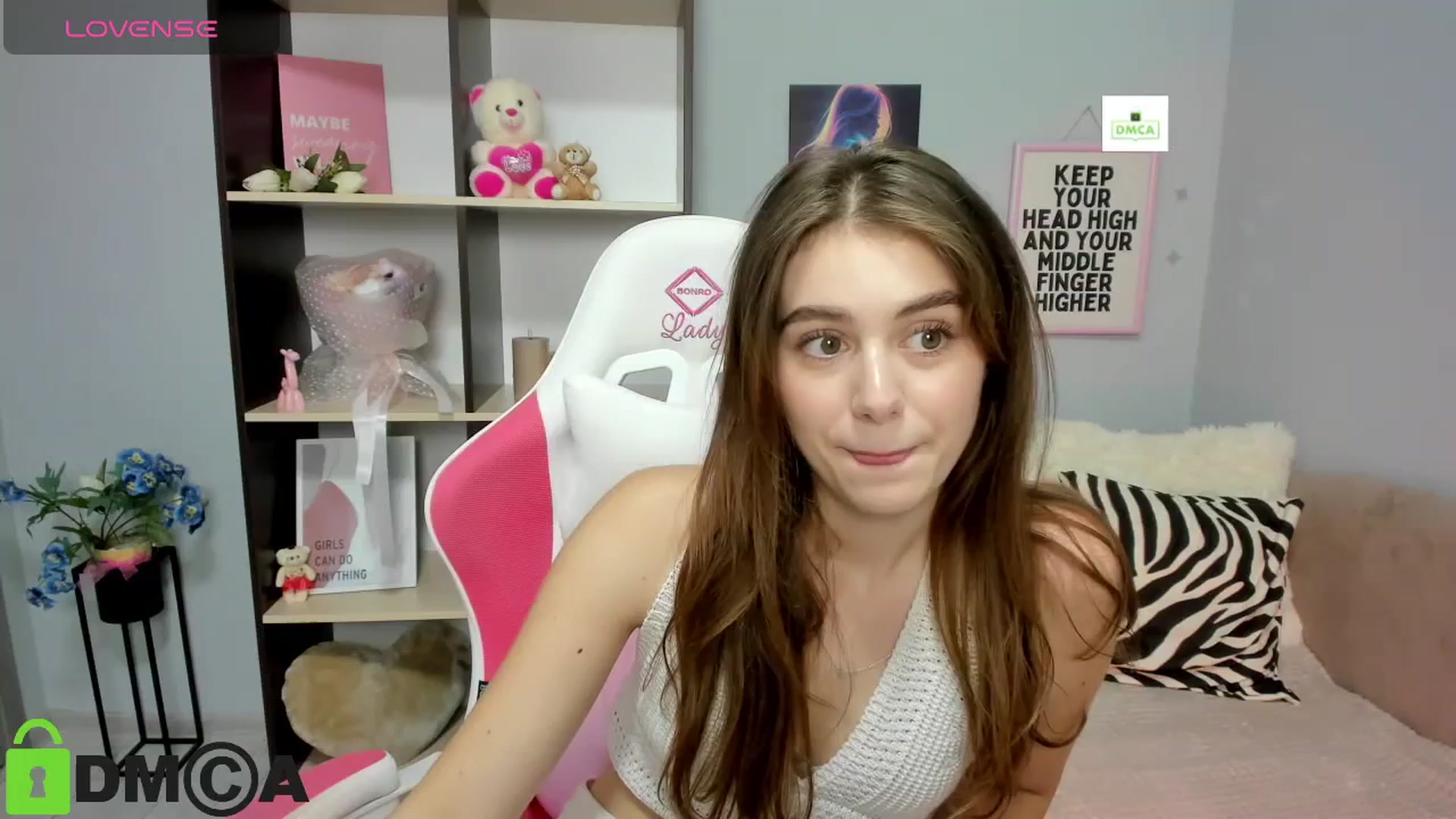 Gallery image thumbnail from TracySpark's myfreecams stream on, 08/14/2025, 08:44 image 5 of 20