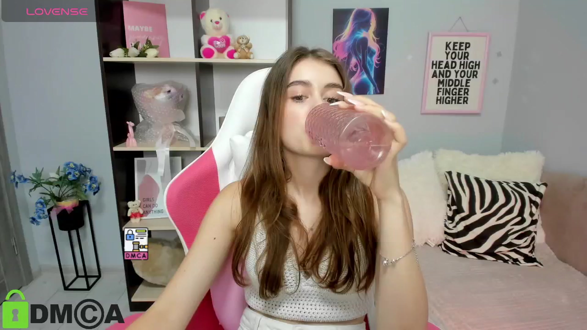 Gallery image thumbnail from TracySpark's myfreecams stream on, 08/14/2025, 10:11 image 2 of 20