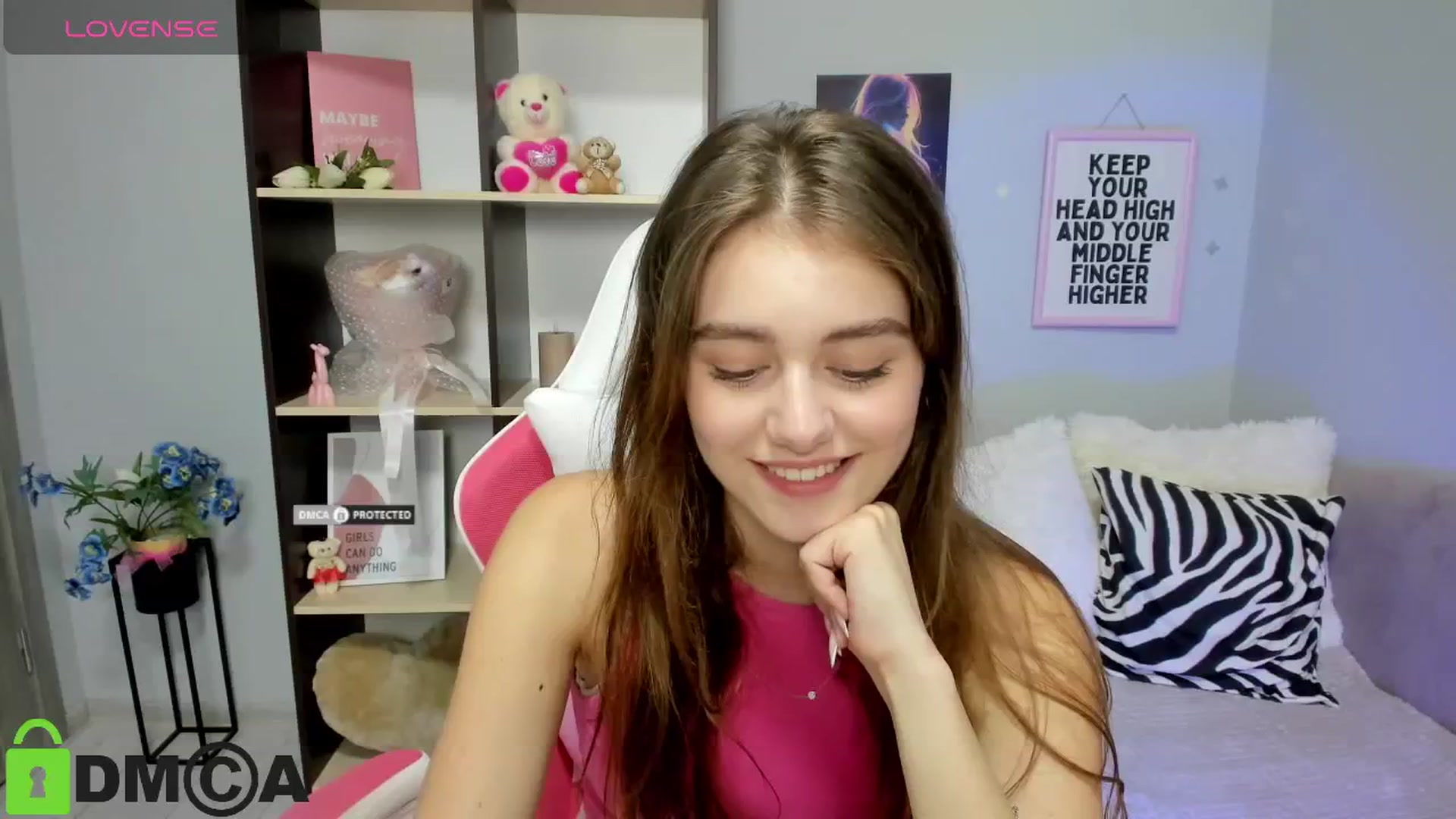 Gallery image thumbnail from TracySpark's myfreecams stream on, 08/15/2025, 08:55 image 17 of 20
