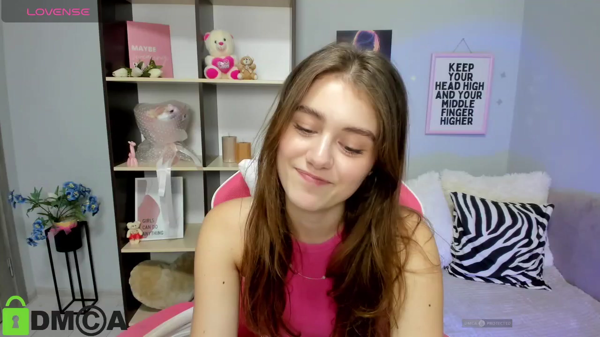 Gallery image thumbnail from TracySpark's myfreecams stream on, 08/15/2025, 08:55 image 14 of 20