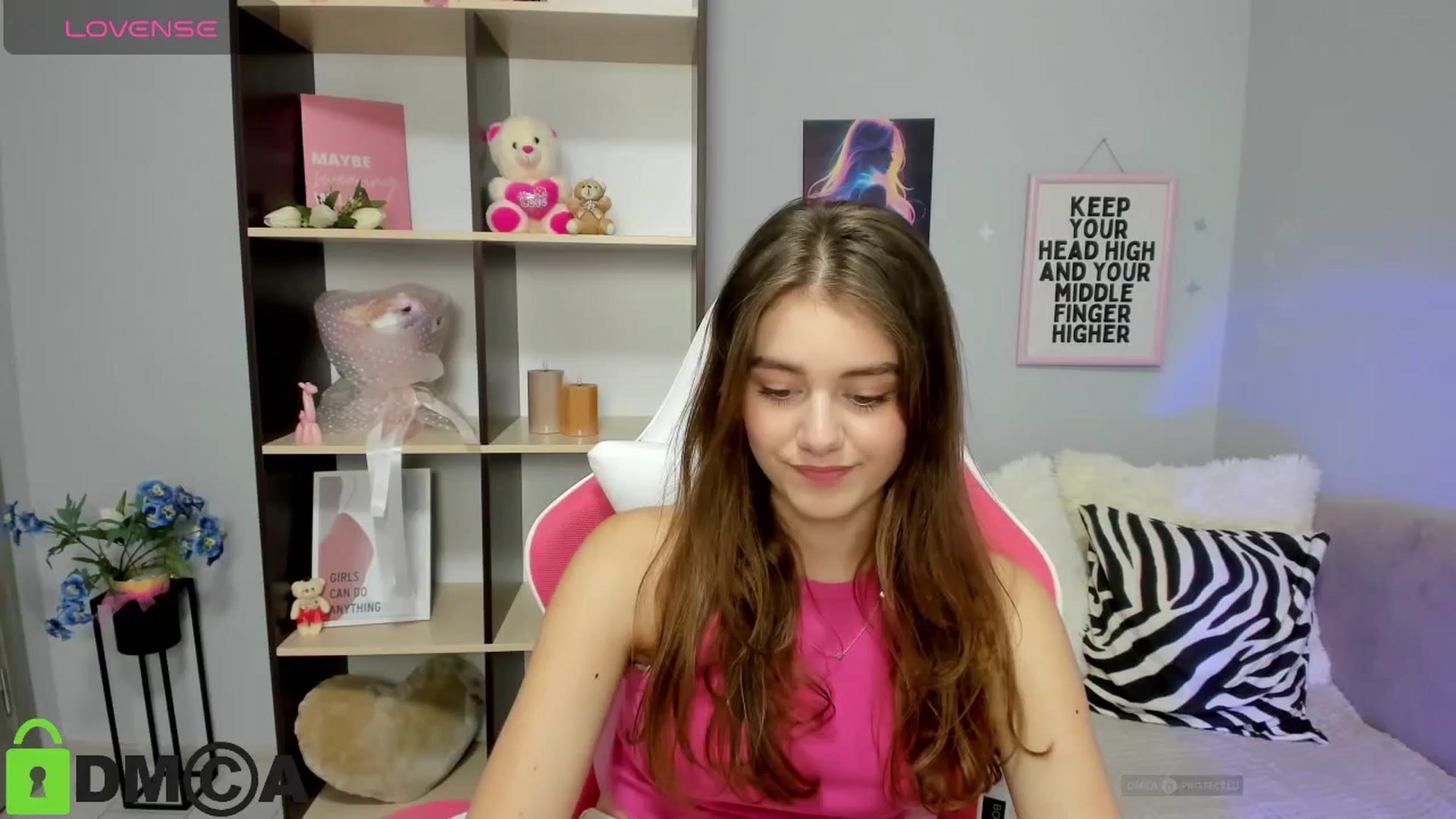 Gallery image thumbnail from TracySpark's myfreecams stream on, 08/15/2025, 08:55 image 12 of 20