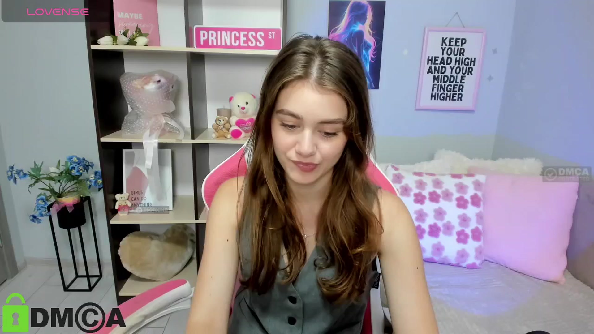 Gallery image thumbnail from TracySpark's myfreecams stream on, 08/16/2025, 06:58 image 12 of 20