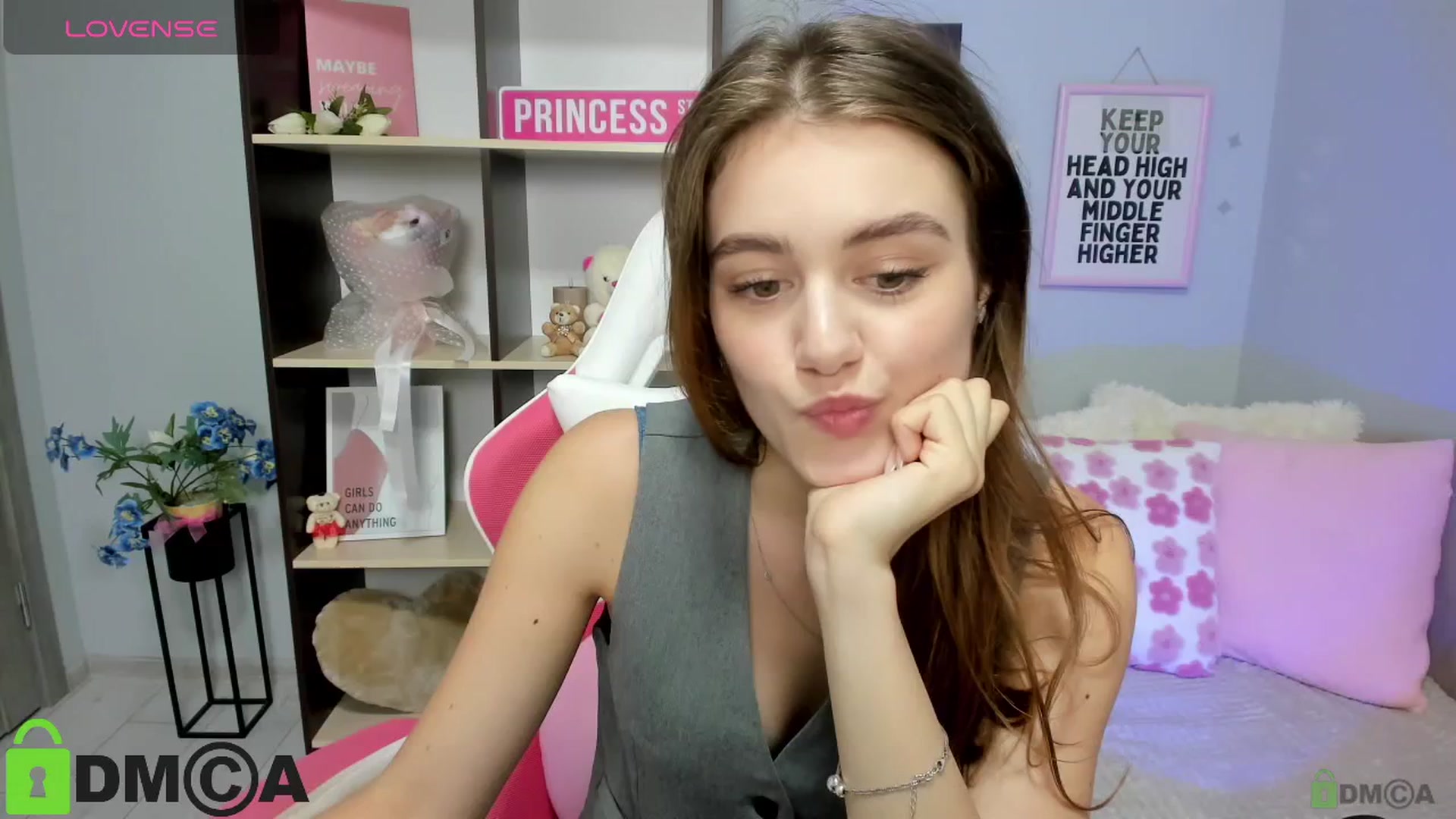 Gallery image thumbnail from TracySpark's myfreecams stream on, 08/16/2025, 09:10 image 16 of 20
