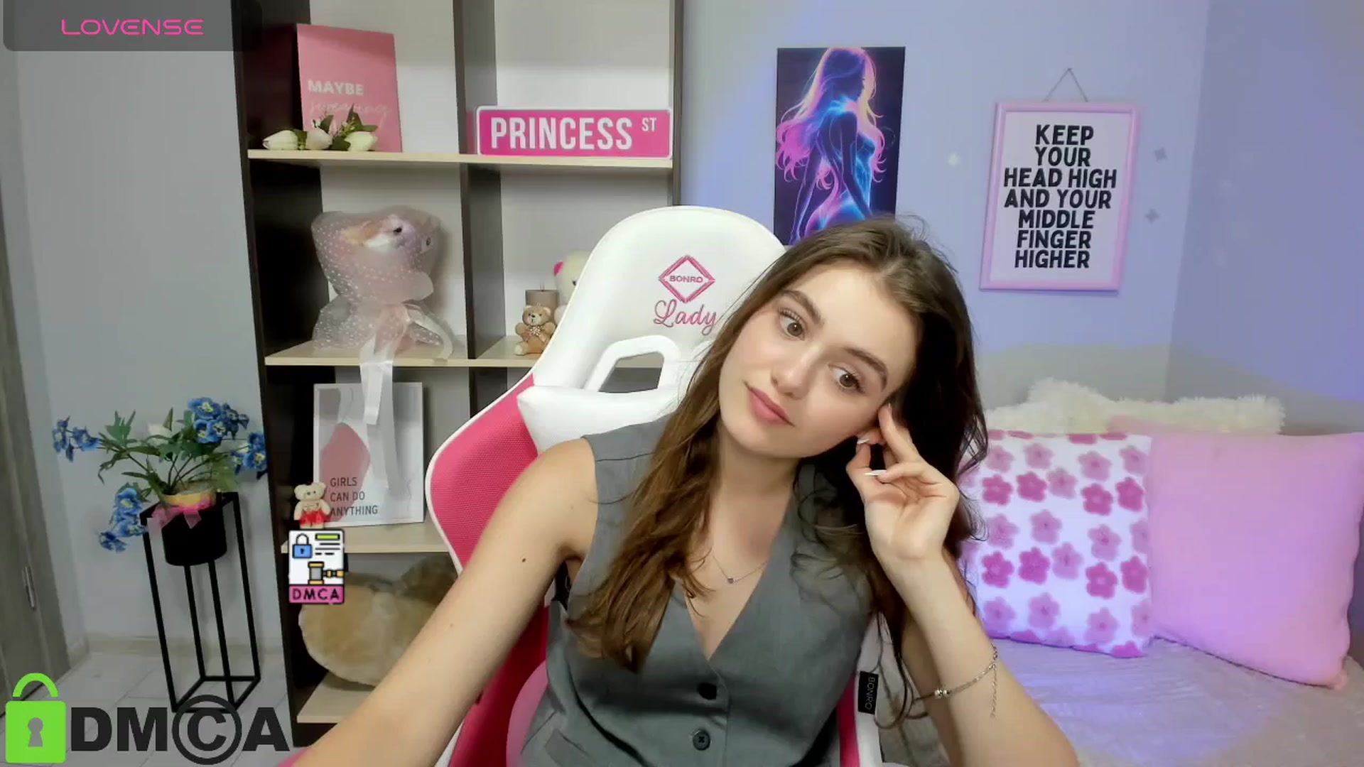 Gallery image thumbnail from TracySpark's myfreecams stream on, 08/16/2025, 09:40 image 19 of 20