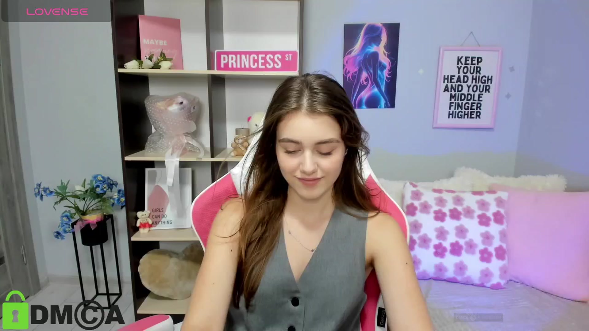 Gallery image thumbnail from TracySpark's myfreecams stream on, 08/16/2025, 10:22 image 17 of 20
