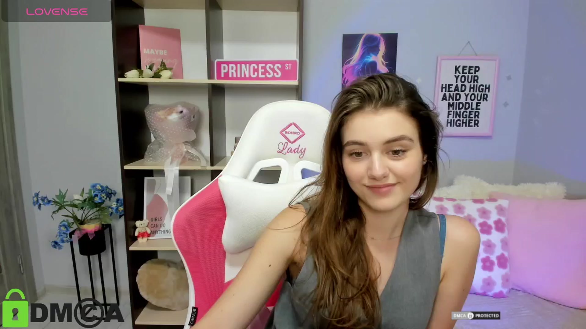 Gallery image thumbnail from TracySpark's myfreecams stream on, 08/16/2025, 11:47 image 18 of 20