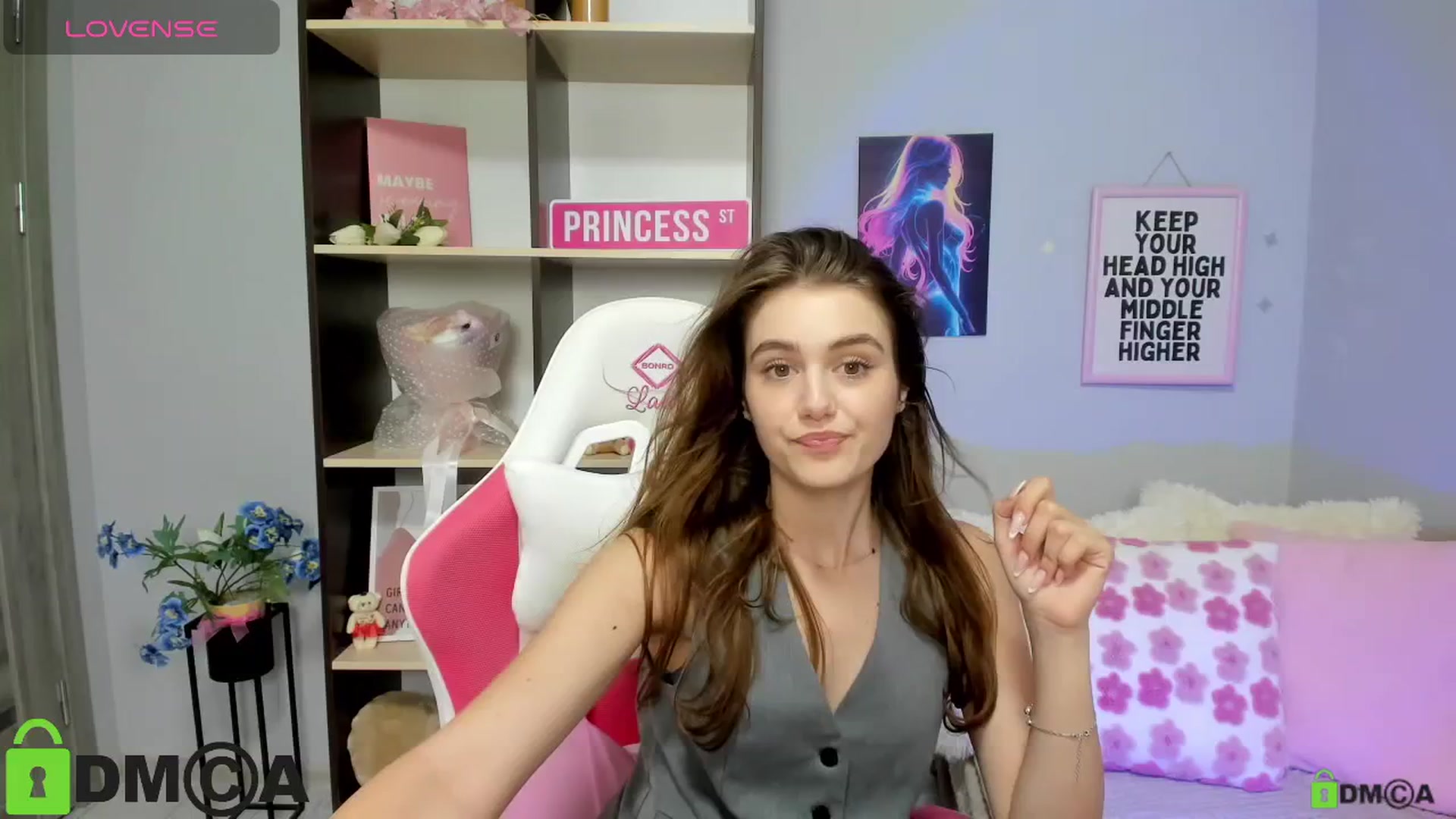 Gallery image thumbnail from TracySpark's myfreecams stream on, 08/16/2025, 11:47 image 12 of 20