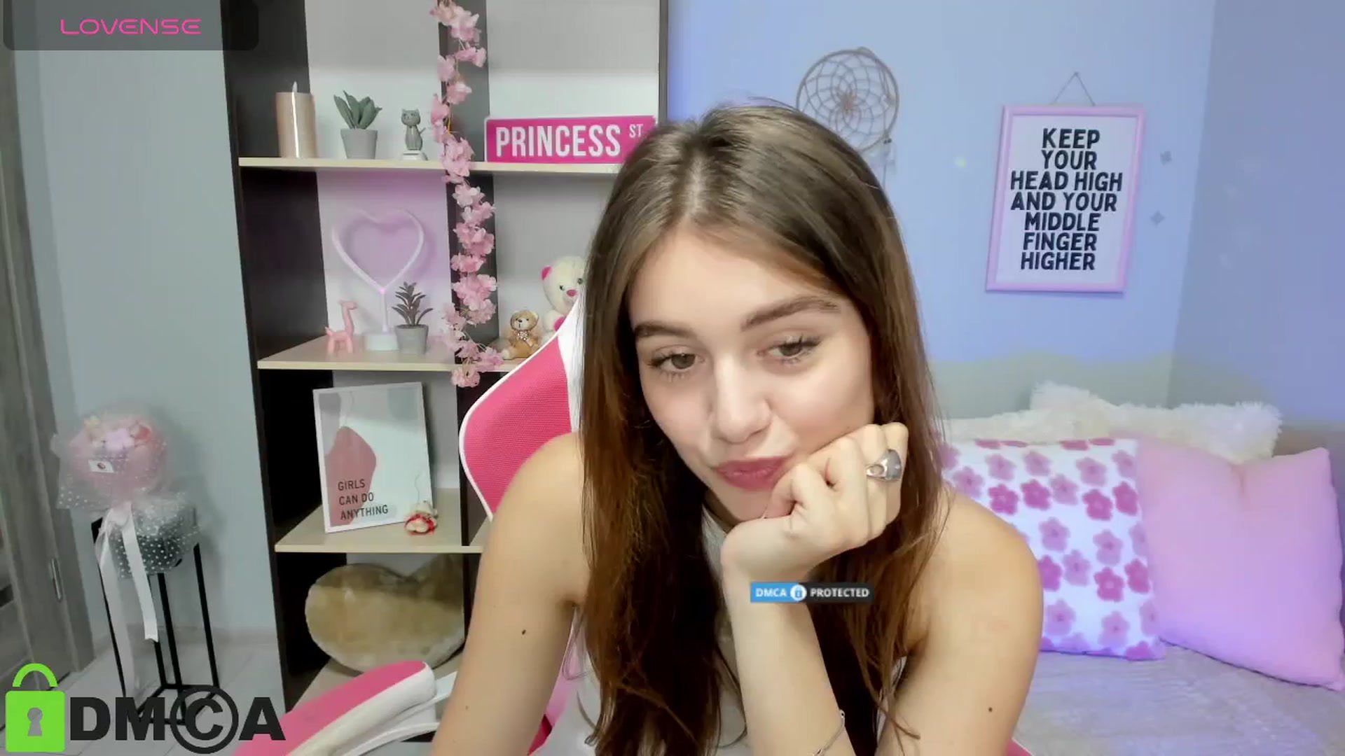 Gallery image thumbnail from TracySpark's myfreecams stream on, 08/17/2025, 07:57 image 5 of 20