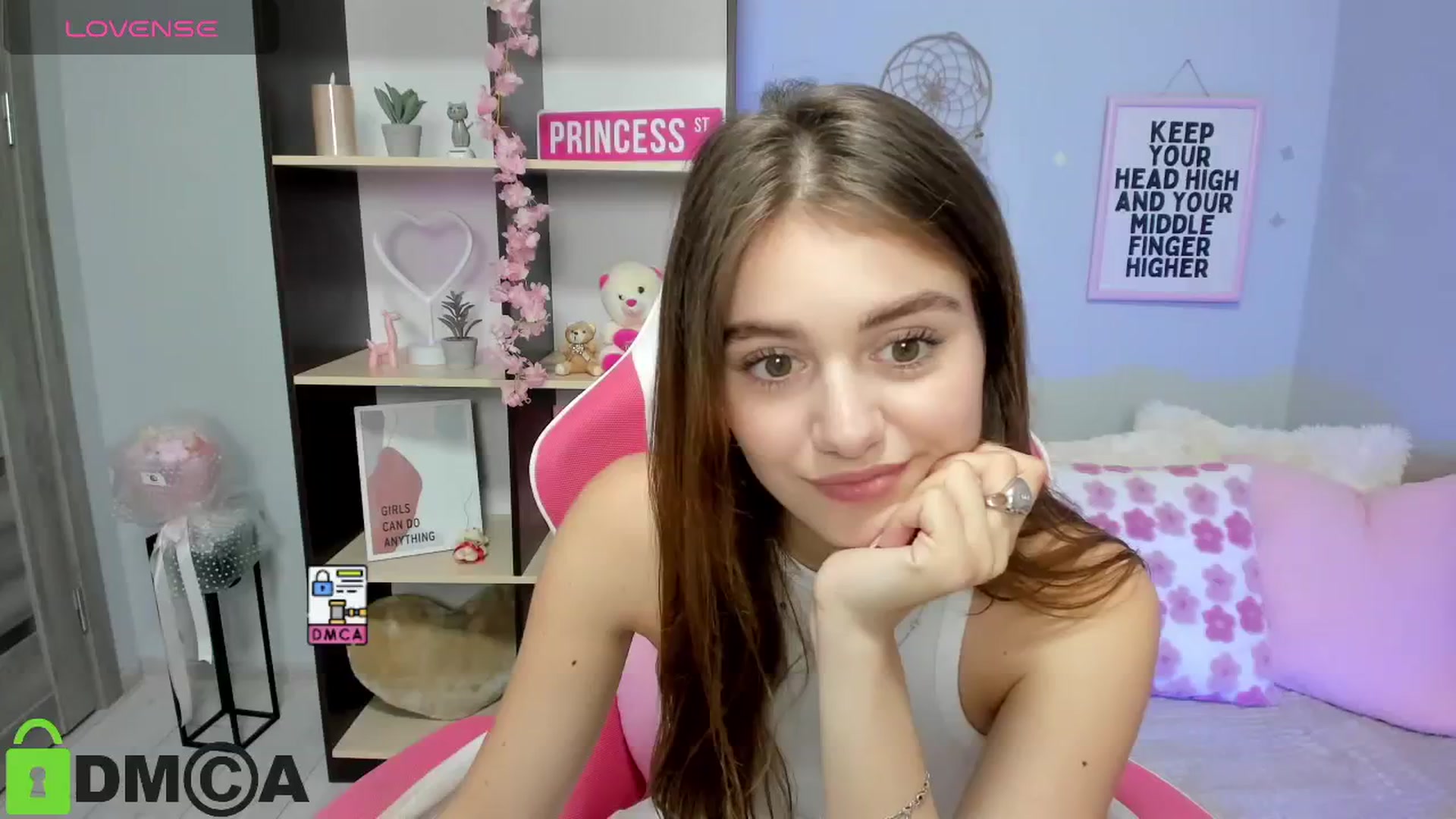 Gallery image thumbnail from TracySpark's myfreecams stream on, 08/17/2025, 10:01 image 10 of 20
