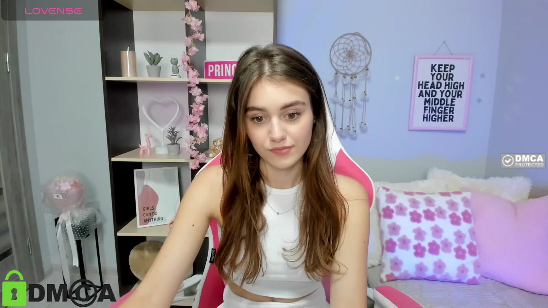 Gallery image thumbnail from TracySpark's myfreecams stream on, 08/17/2025, 11:11 image 6 of 20