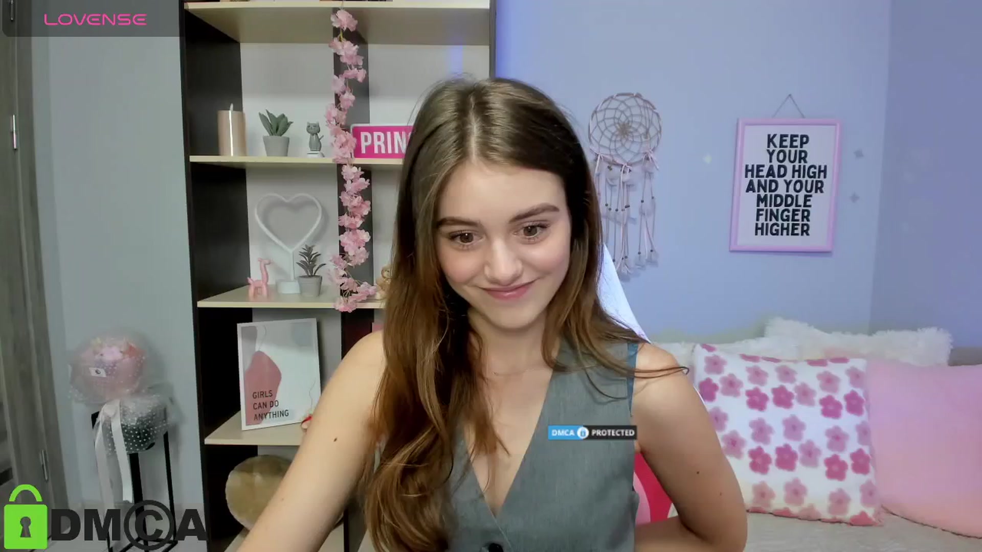 Gallery image thumbnail from TracySpark's myfreecams stream on, 08/19/2025, 08:01 image 15 of 20