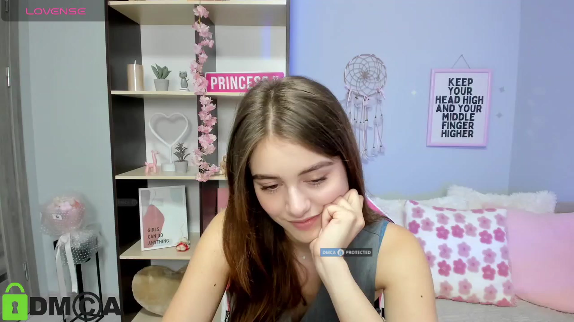 Gallery image thumbnail from TracySpark's myfreecams stream on, 08/19/2025, 08:01 image 13 of 20