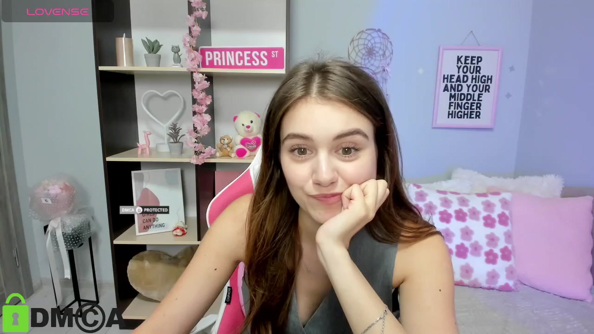 Gallery image thumbnail from TracySpark's myfreecams stream on, 08/19/2025, 12:10 image 5 of 20