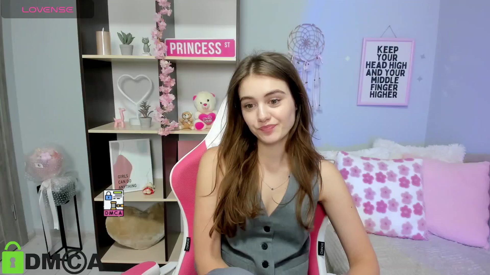 Gallery image thumbnail from TracySpark's myfreecams stream on, 08/19/2025, 12:10 image 17 of 20