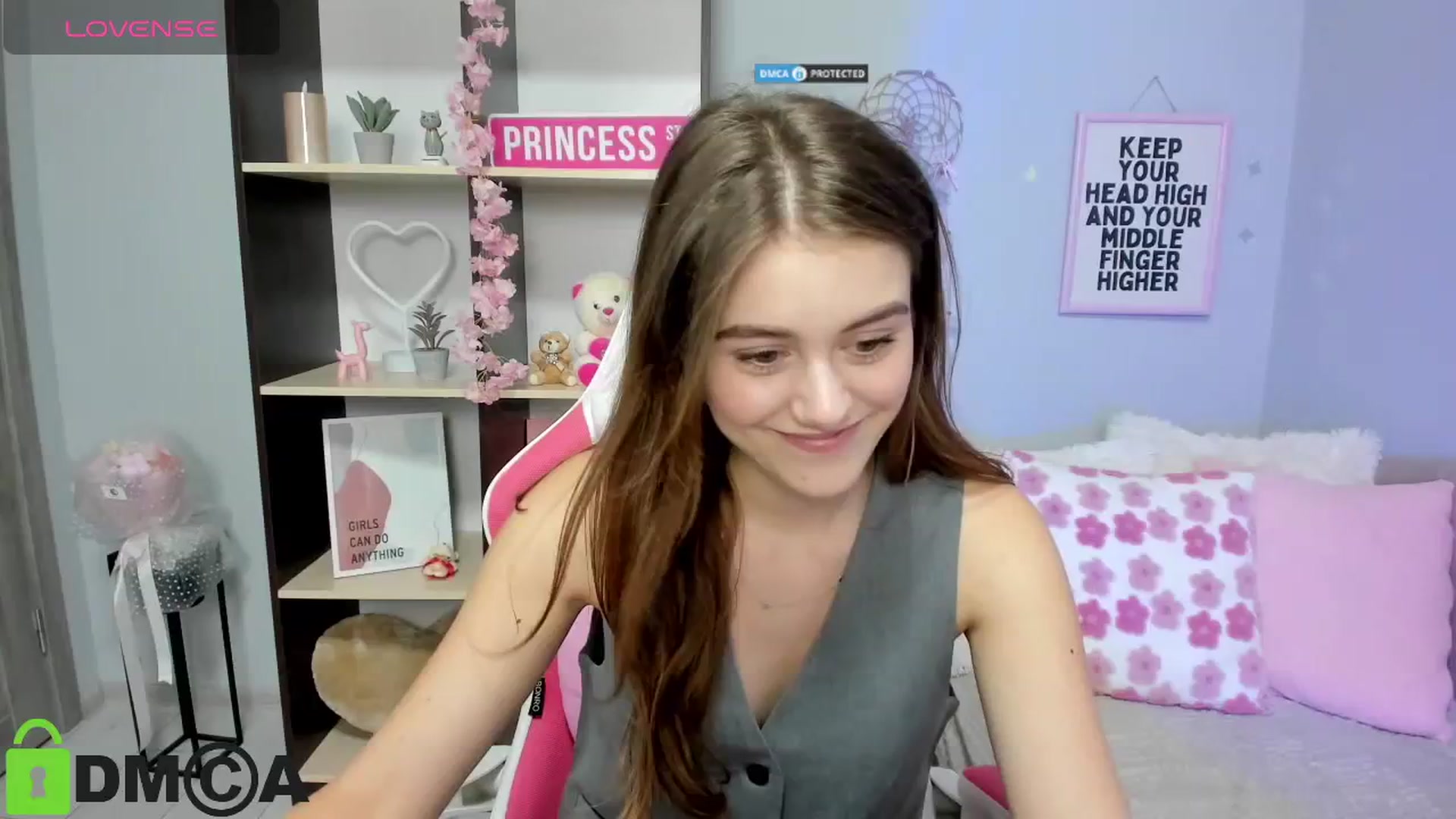 Gallery image thumbnail from TracySpark's myfreecams stream on, 08/19/2025, 12:10 image 1 of 20