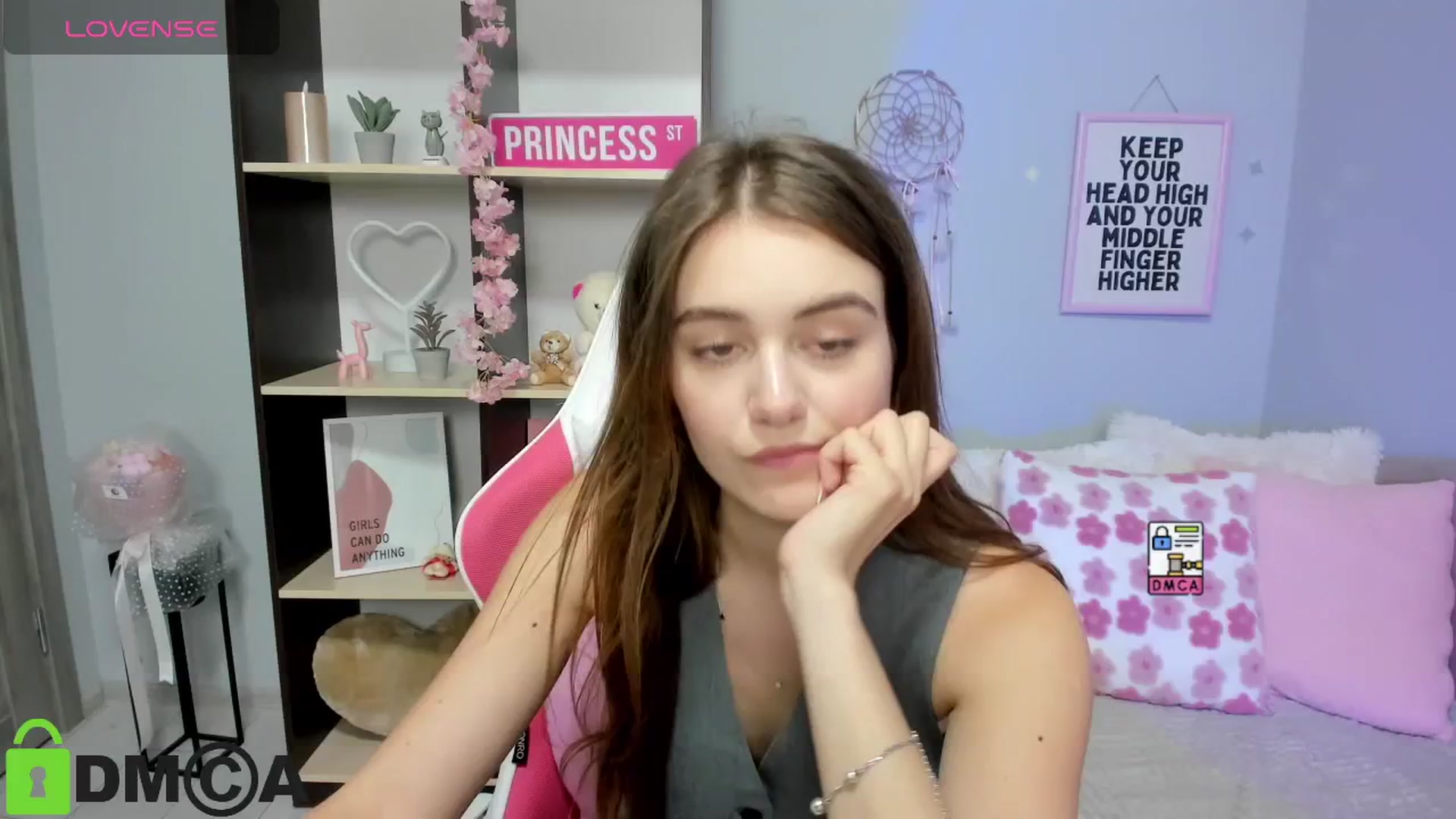 Gallery image thumbnail from TracySpark's myfreecams stream on, 08/19/2025, 12:10 image 13 of 20