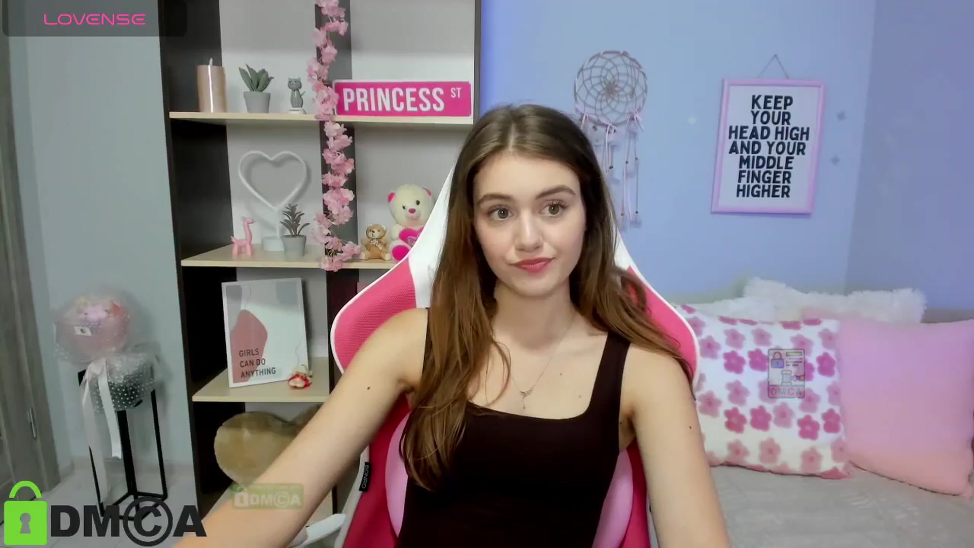 Gallery image thumbnail from TracySpark's myfreecams stream on, 08/20/2025, 07:35 image 16 of 20