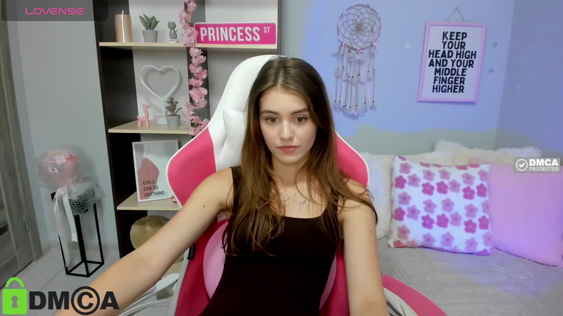 Gallery image thumbnail from TracySpark's myfreecams stream on, 08/20/2025, 10:32 image 12 of 20