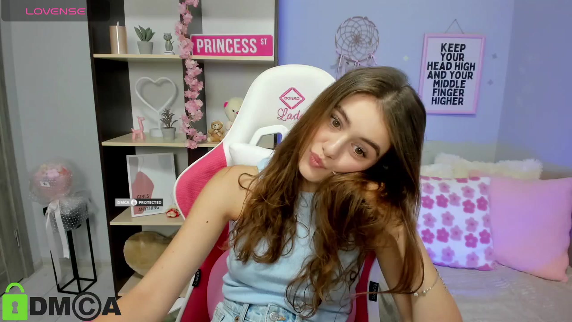 Gallery image thumbnail from TracySpark's myfreecams stream on, 08/21/2025, 08:34 image 12 of 20