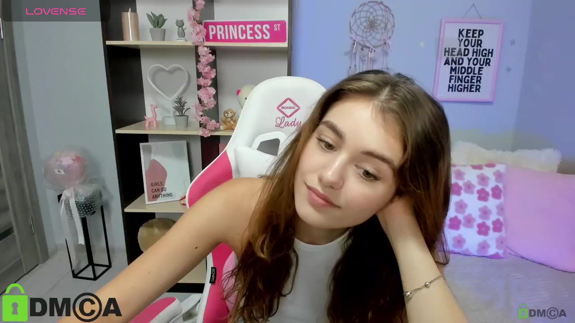 Gallery image thumbnail from TracySpark's myfreecams stream on, 08/22/2025, 09:16 image 11 of 20