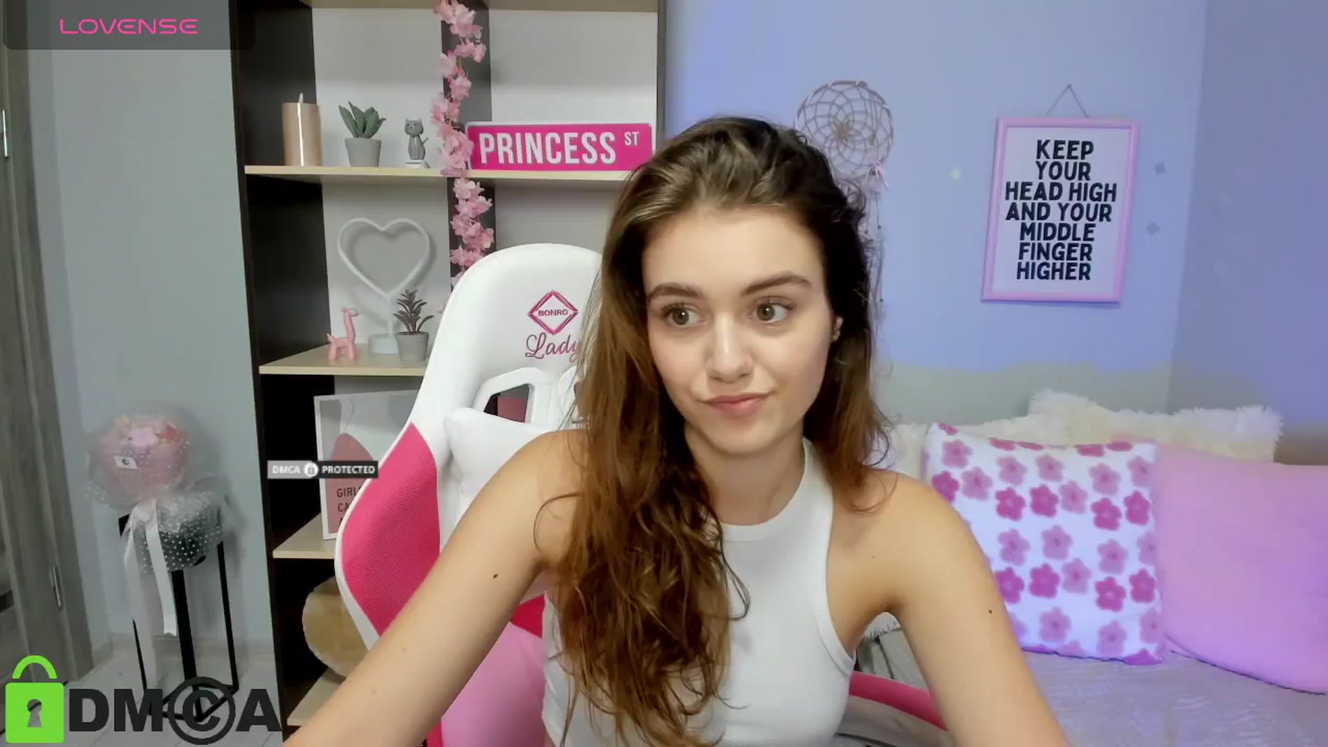 Gallery image thumbnail from TracySpark's myfreecams stream on, 08/22/2025, 10:44 image 14 of 20