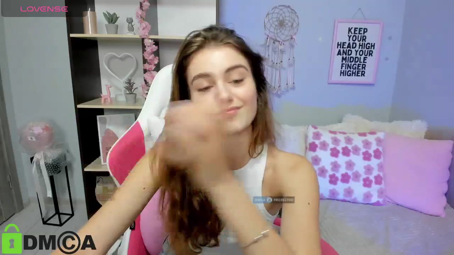 Gallery image thumbnail from TracySpark's myfreecams stream on, 08/22/2025, 11:46 image 15 of 20