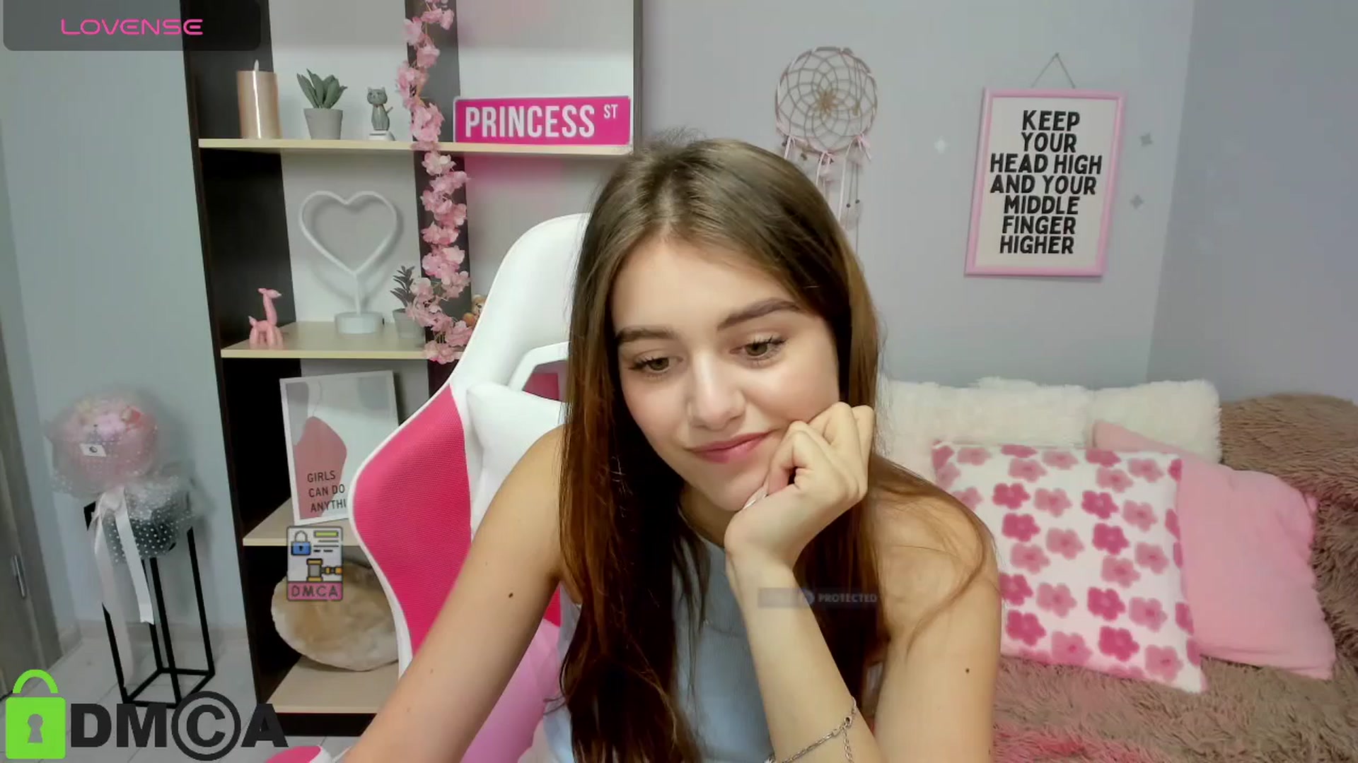 Gallery image thumbnail from TracySpark's myfreecams stream on, 08/25/2025, 05:57 image 16 of 20