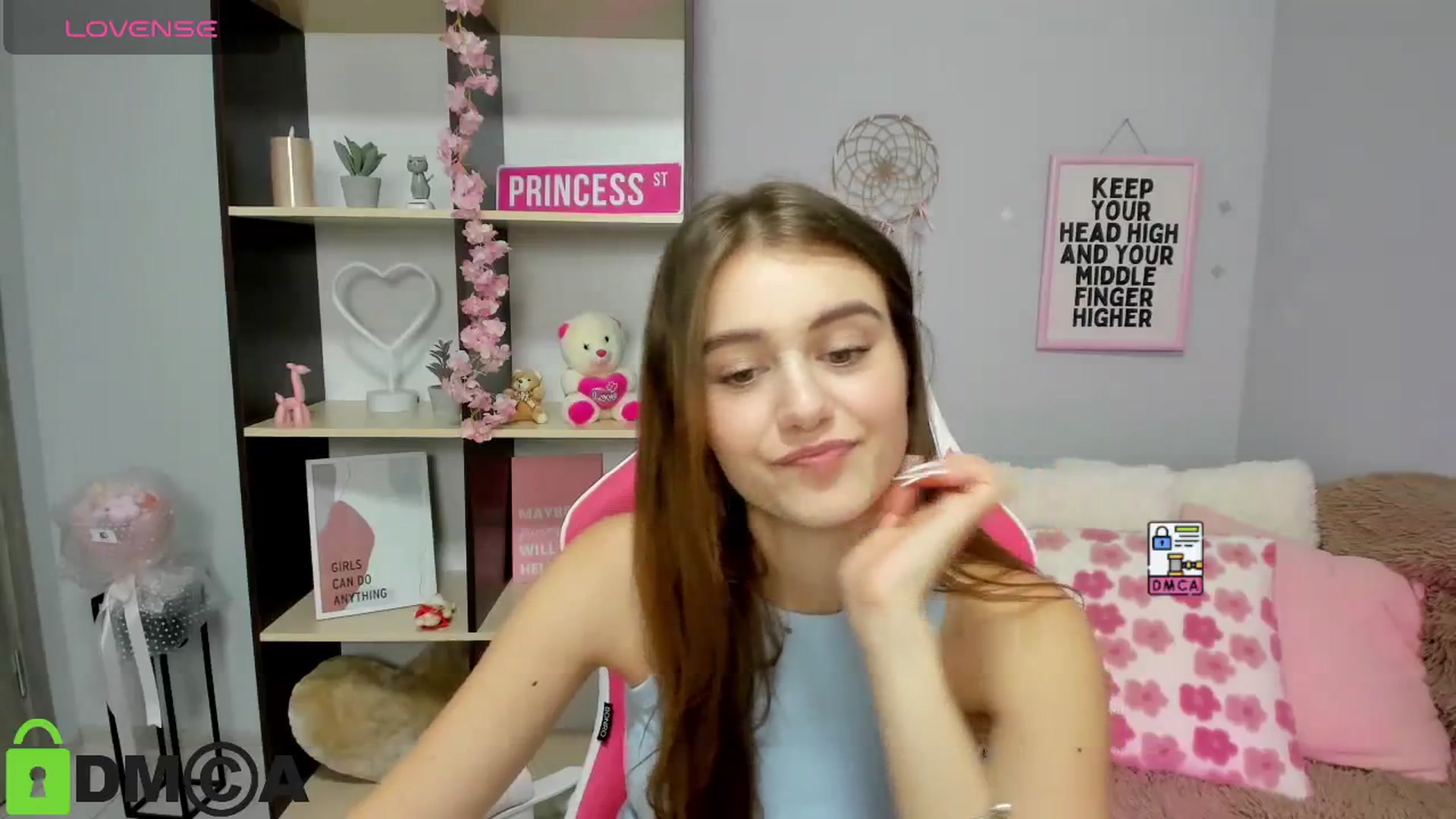 Gallery image thumbnail from TracySpark's myfreecams stream on, 08/25/2025, 10:27 image 16 of 20